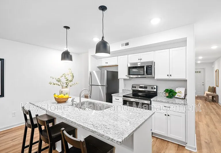 925 Center Rd #C — Photo 6