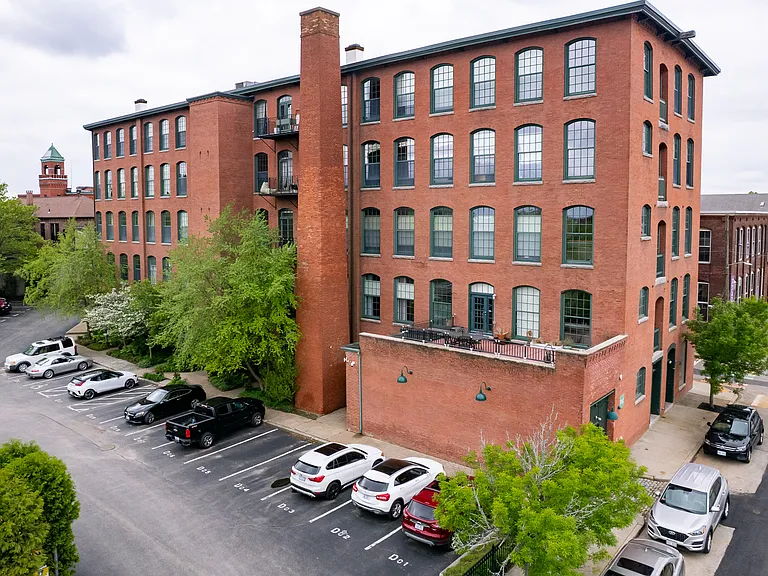 28 Bayley St #301 — Photo 17