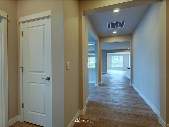 4th image of 5140 Herron Drive NE