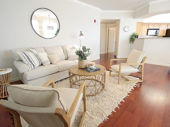 3rd image of 1117 Vessona Cir