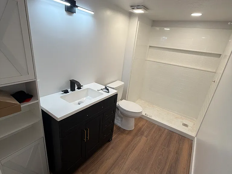 118 N 825 W #B — Photo 9