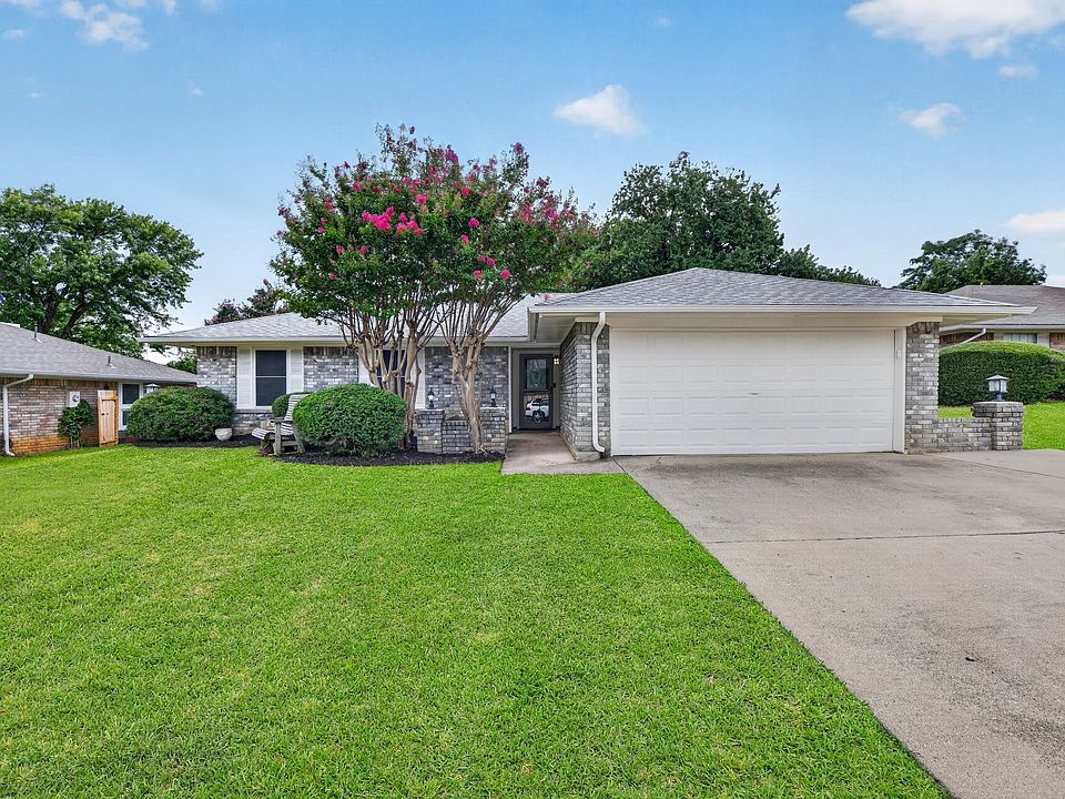 1st image of 2511 Poppy Ln