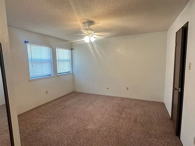 2201 N Norris St — Photo 22