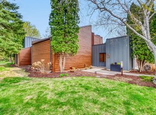 1303 Elm Cir N, Fargo, ND 58102