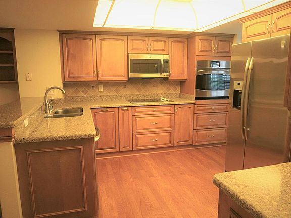 3rd image of 1 John Anderson Dr #1
