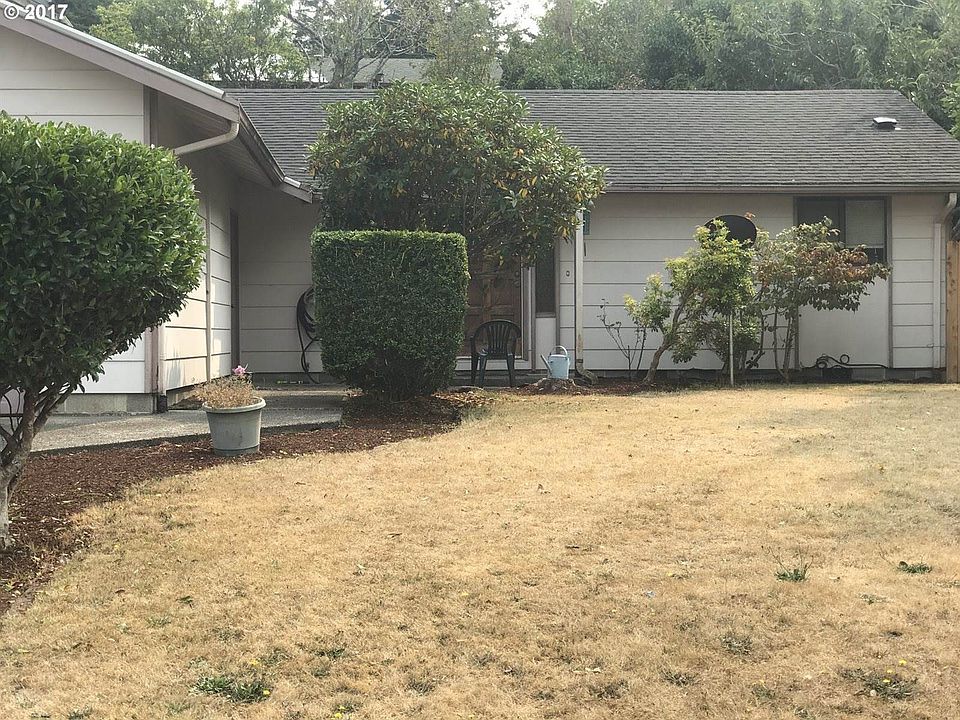 2nd image of 3781 Edgewood Dr