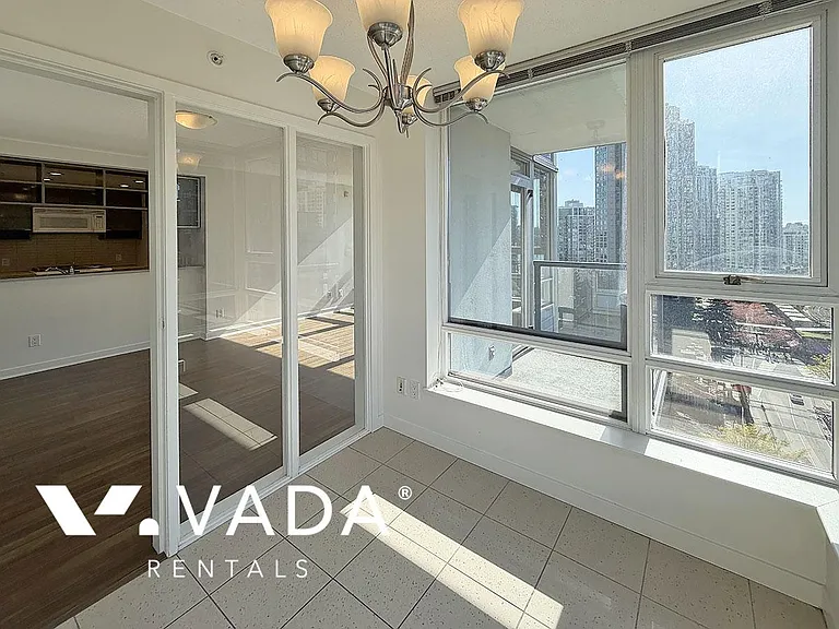 928 Beatty St #1810 — Photo 8