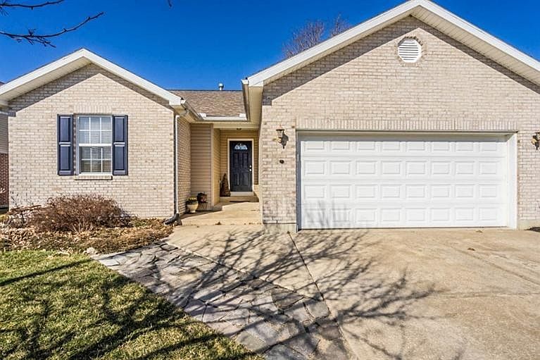 1st image of 6 Timber Dr