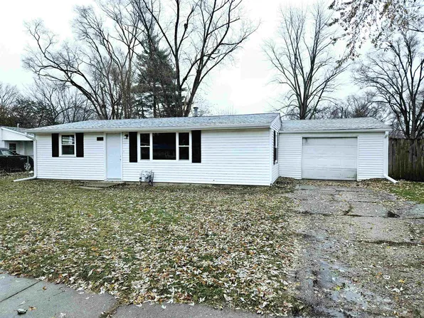 7717 Cadet Rd, Machesney Park, IL 61115