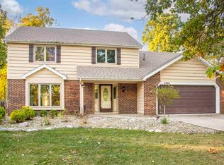 5925 Spring Oak Ct, Fort Wayne, IN 46845