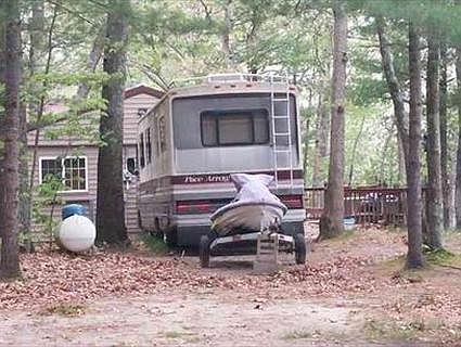 2nd image of 2463 W Lake Shore Dr