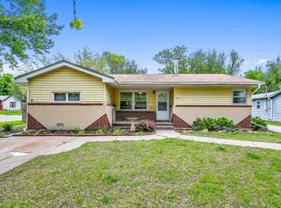 902 S Shelden St, El Dorado, KS 67042