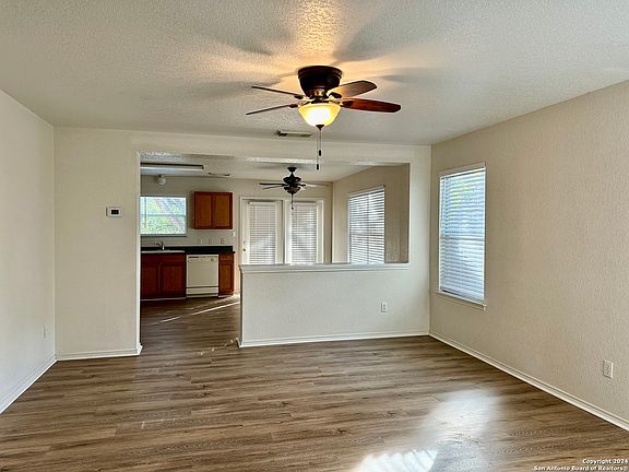 2nd image of 330 AGENCY OAKS