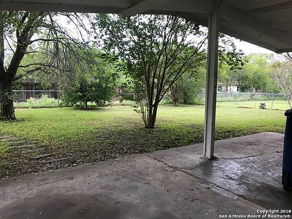 5th image of 123 Chadwick Dr
