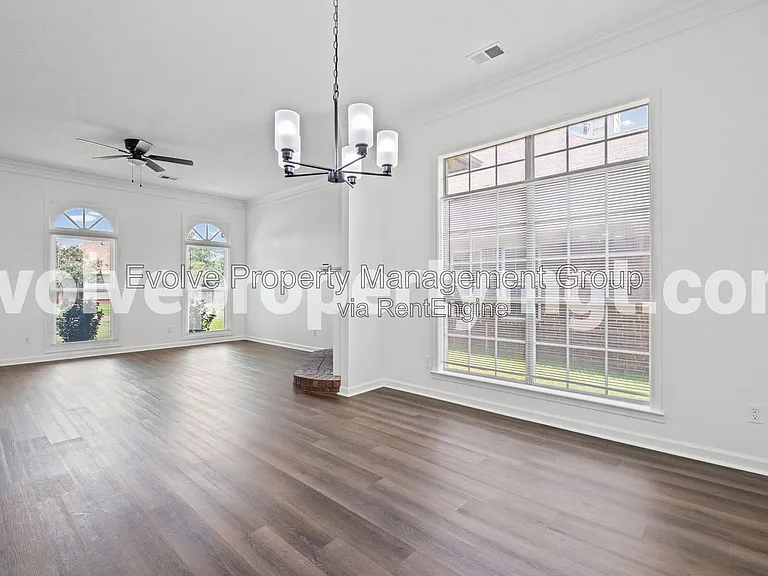 330 Bendigo Dr — Photo 6
