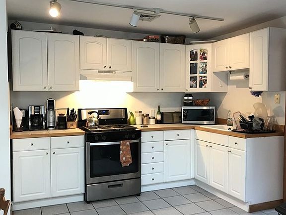 2nd image of 273 Putnam Ave #2