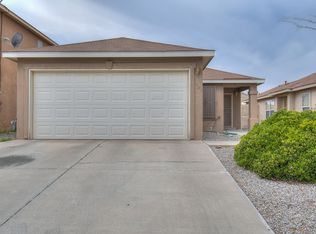 905 72nd Pl NW, Albuquerque, NM 87121