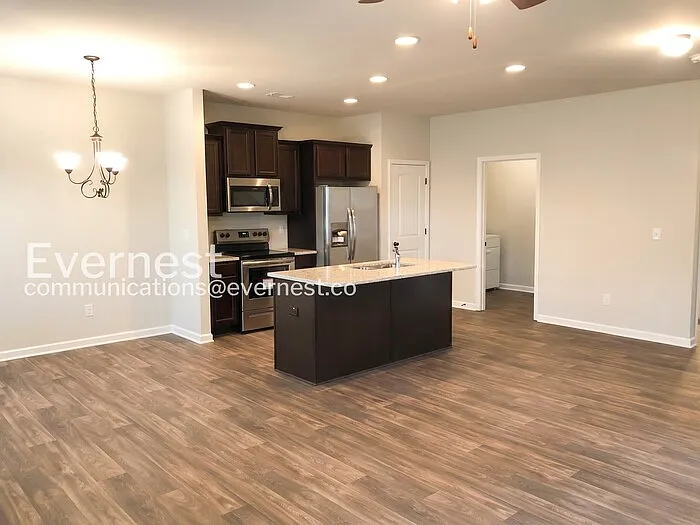 742 Galveston Way — Photo 2