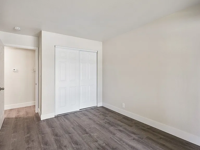 Pinebrook Apartments — Photo 4