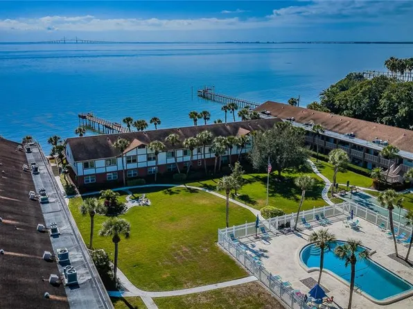 650 Pinellas Point Dr S APT 216, Saint Petersburg, FL 33705