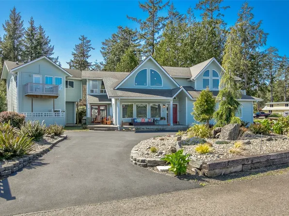 784 Wakina Loop SE, Ocean Shores, WA 98569