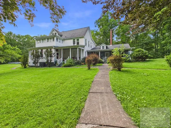 114 Papaya Ln, Maybeury, WV 24861