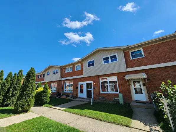 8813 N Grand St, Niles, IL 60714