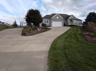 10104 Hoover Ave NW, Uniontown, OH
