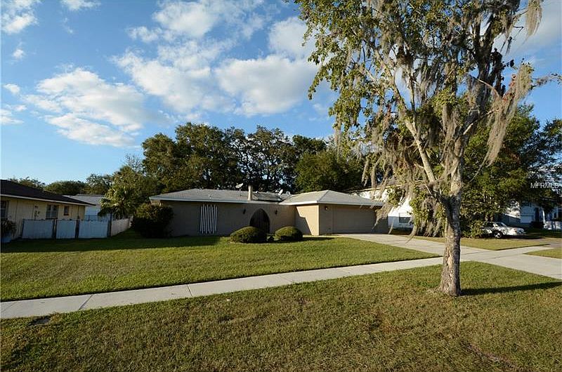 1st image of 529 Green Briar Blvd