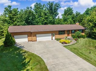 5304 Smithland Dr, Marion, IA 52302