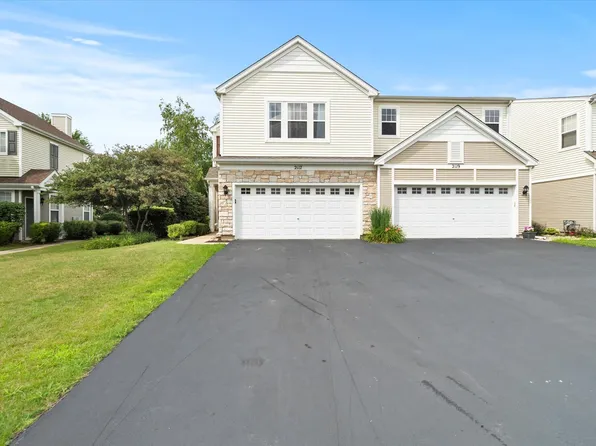 2117 Limestone Ln, Carpentersville, IL 60110