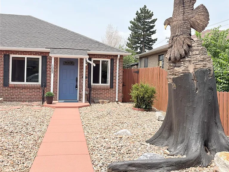 1687 Moline St — Photo 1