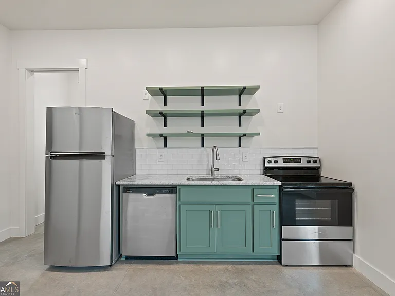 713A Jefferson St — Photo 8
