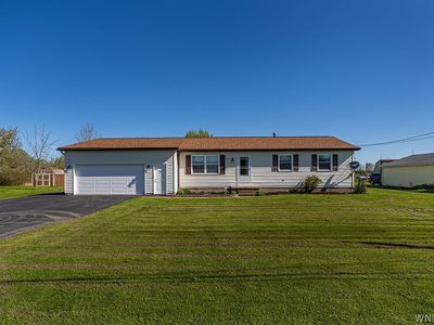 3889 Slusaric Rd, North Tonawanda, NY, 14120
