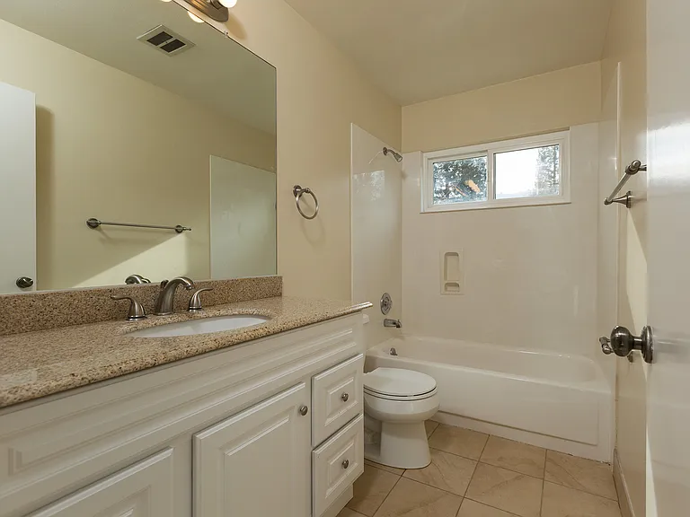 716 Garden Creek Pl — Photo 13