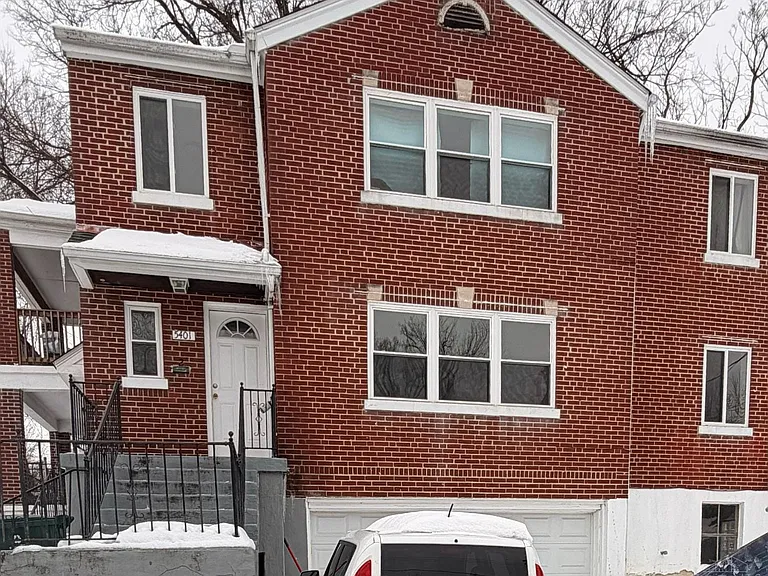5401 Newfield Ave #1 — Photo 1