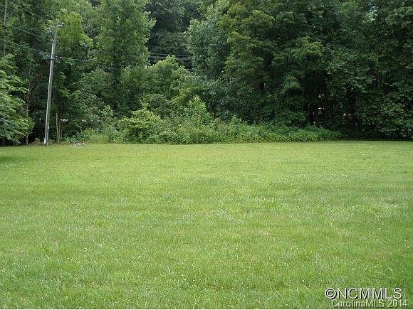 1st image of 5 Breezy Creek Ln