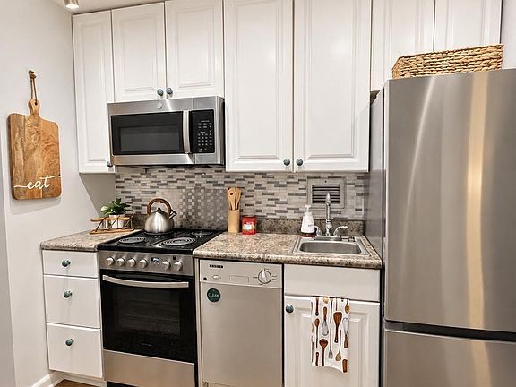 2nd image of 7501 Democracy Blvd APT B222
