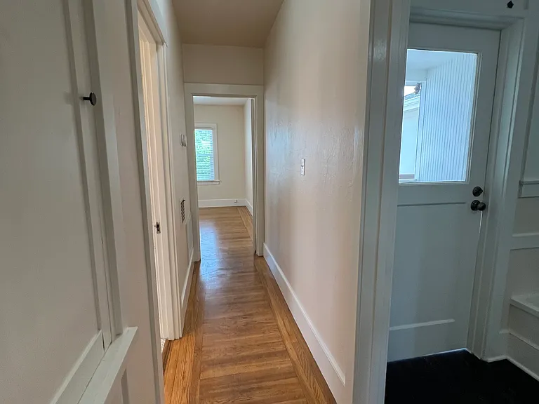 3401 J St #3 — Photo 5