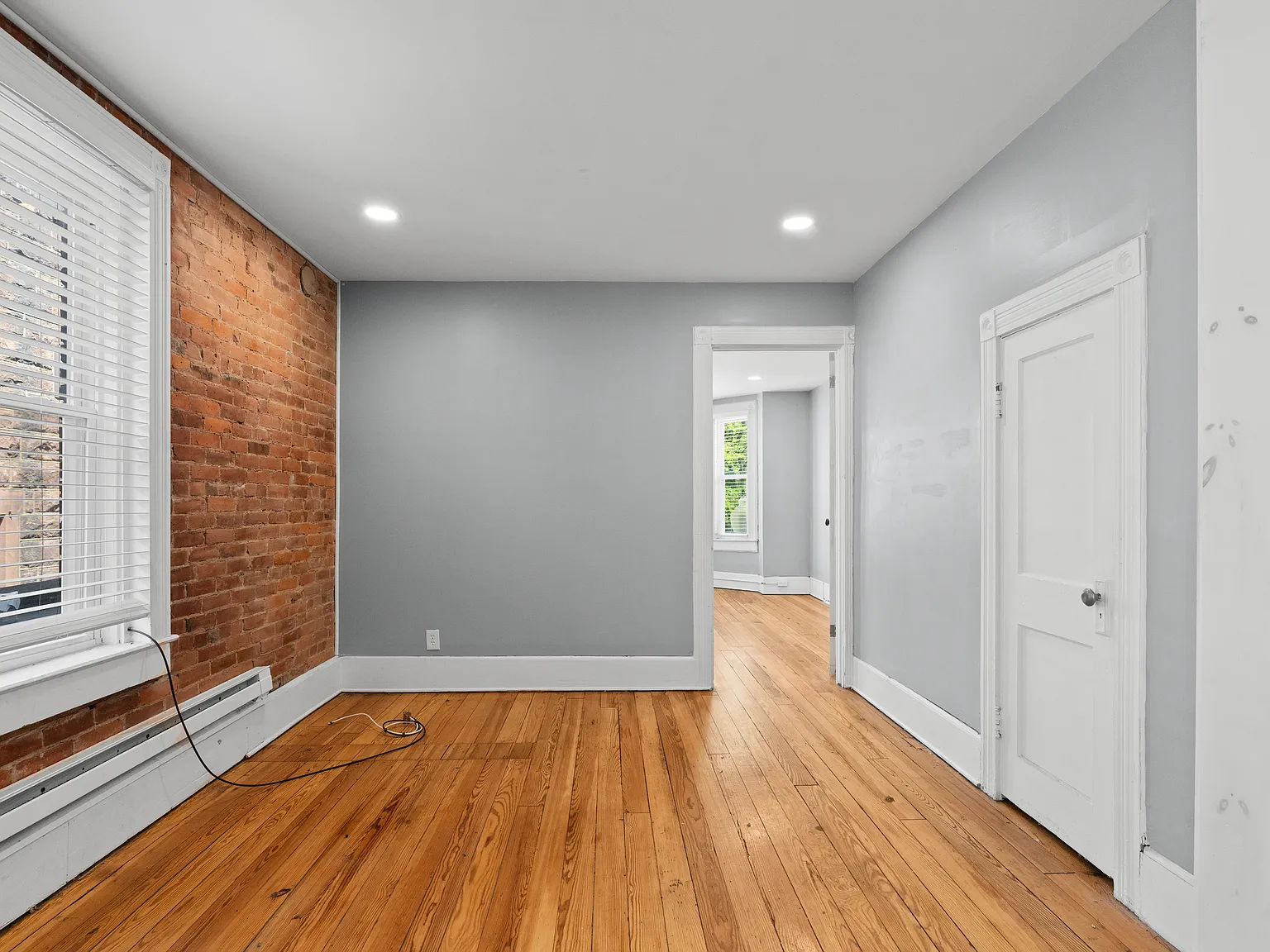 1 bed, 750 sqft, $1,299 — Photo 2