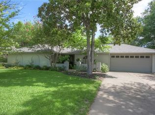 4417 Stonedale Rd, Fort Worth, TX 76116