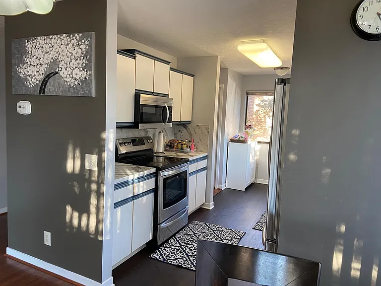 Kitchen Pic 2
