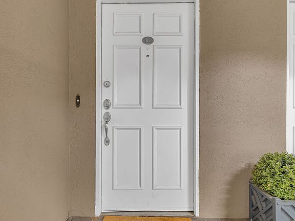 2nd image of 3818 W End Ave APT 110