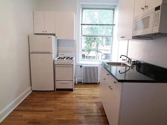 Rented by Centric New York | media 48