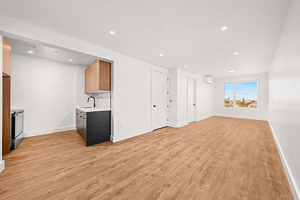 Living room, photo 1