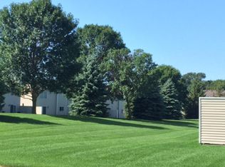 10105 Pleasure Creek Cir NE, Blaine, MN 55434