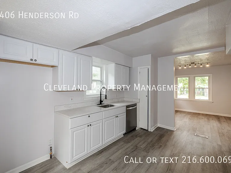 3406 Henderson Rd — Photo 7