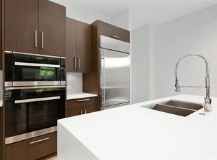 2835 Lee St, Dallas, TX 75206