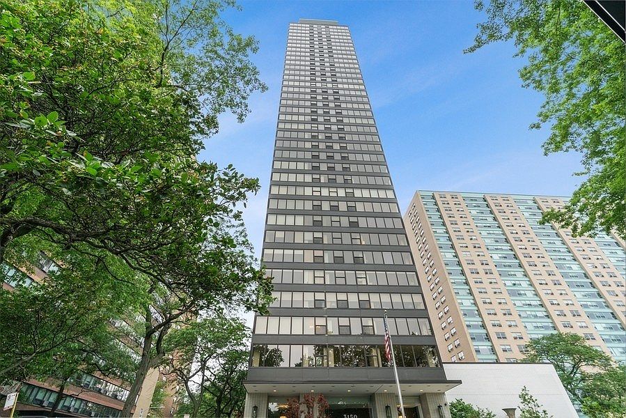 1st image of 3150 N Lake Shore Dr APT 3F