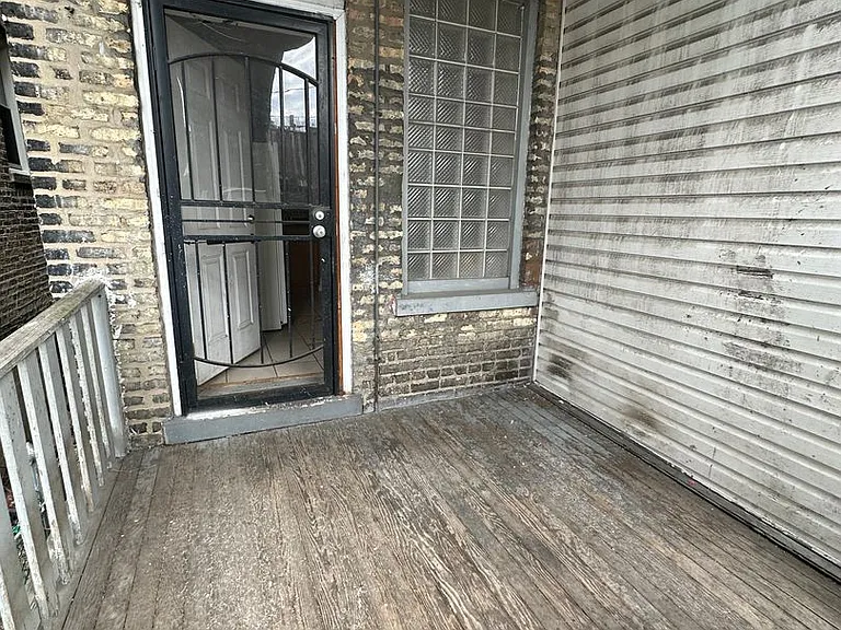 4356 S Wells St — Photo 9